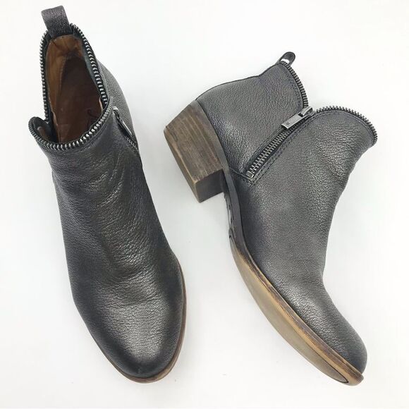 Lucky Brand Bartalino Metallic Gray Leather Side Zip Ankle Booties - Picture 4 of 16